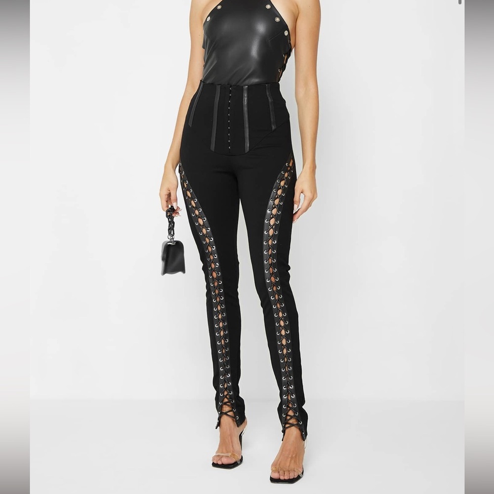 Maniere de Voir 
Lace Up Leggings with Corset Detail 
Black 
Size 2
NWWT